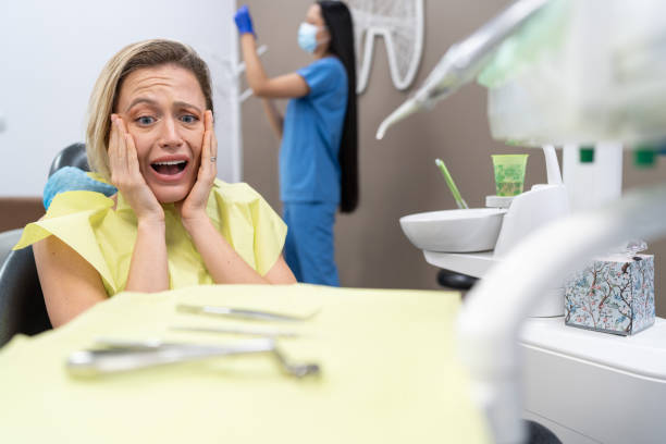 Best Broken or Cracked Tooth Emergency Dentist in Holly Hills, CO